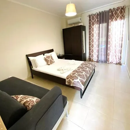 Jasmin Brown アパート ハニオティス